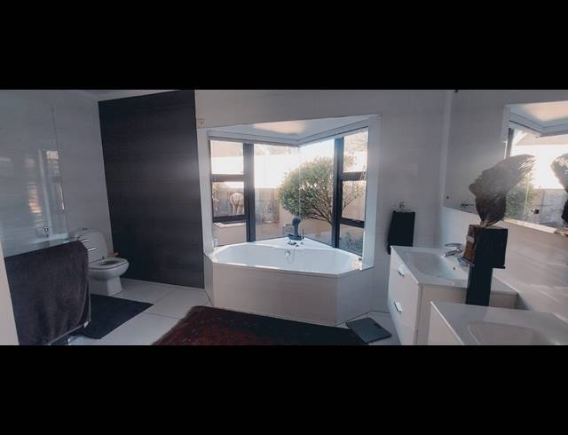 4 BEDROOM HOUSE FOR SALE IN THREE RIVERS PROPER